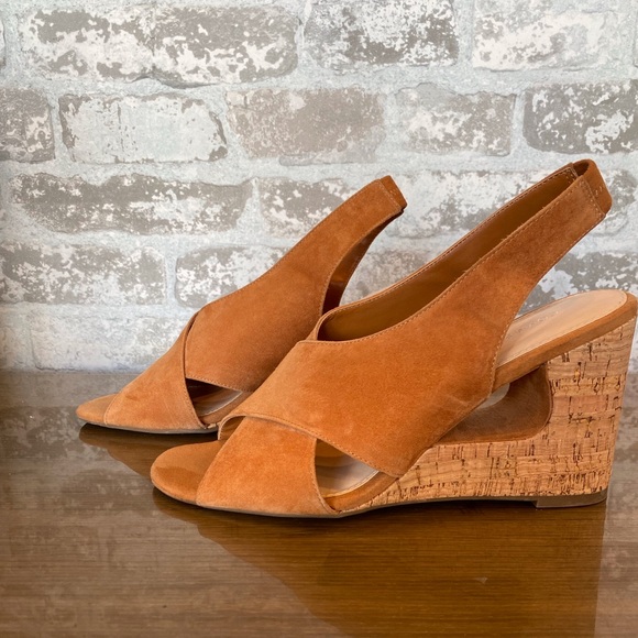Like New Com&Sens Missy Brown Suede Wedge Sandals - Picture 6 of 7